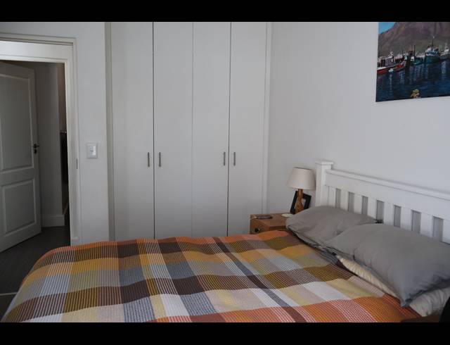 1 bed property to rent in ROSEBANK